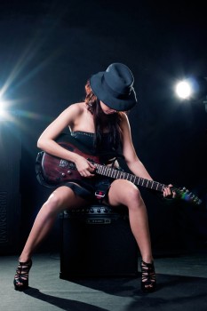 Rokowo gitarowa sesja z Anią | PATALAN.PL | fotograf Łomża, Zambrów, Ostrołęka, Białystok, Warszawa