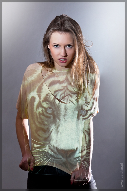 IMG 9941 nomex 800Q100MF086222W9 Kuriozalna sesja z projektorem