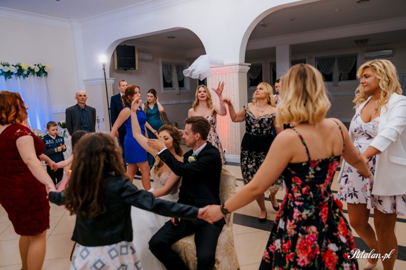 dekoracja sali weselenj, sala łapińscy, fotograf ślubny zambrów, fotograf zambrow, fotografia slubna lomza